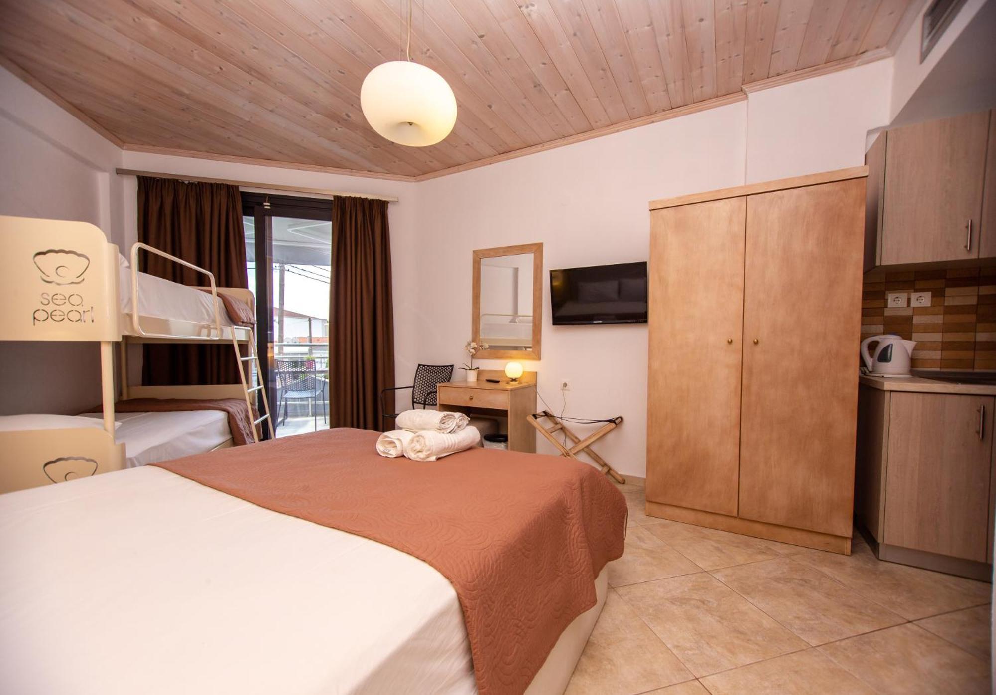 Sea Pearl Luxury Apartments Nea Vrasna Exterior foto