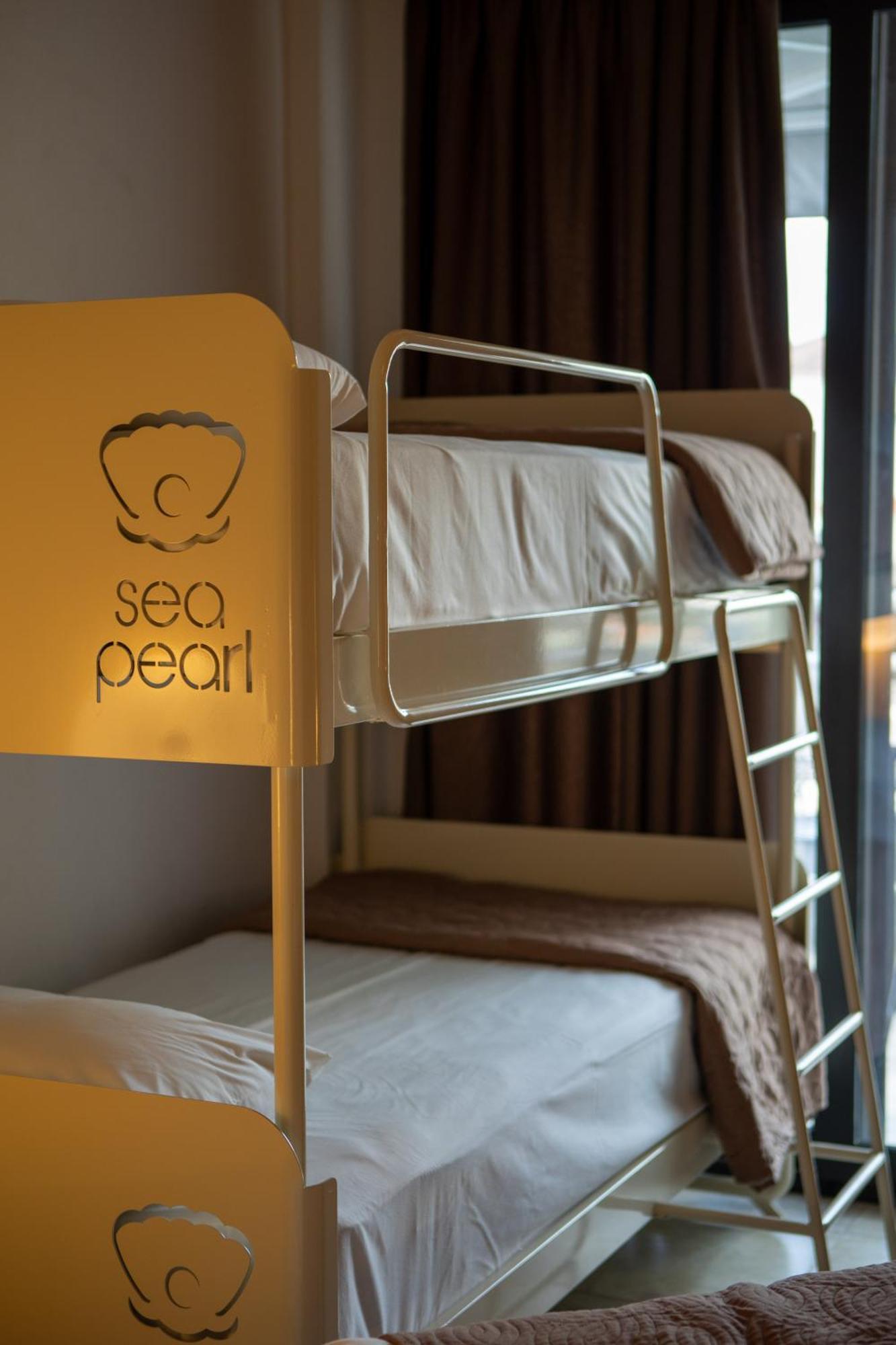 Sea Pearl Luxury Apartments Nea Vrasna Exterior foto